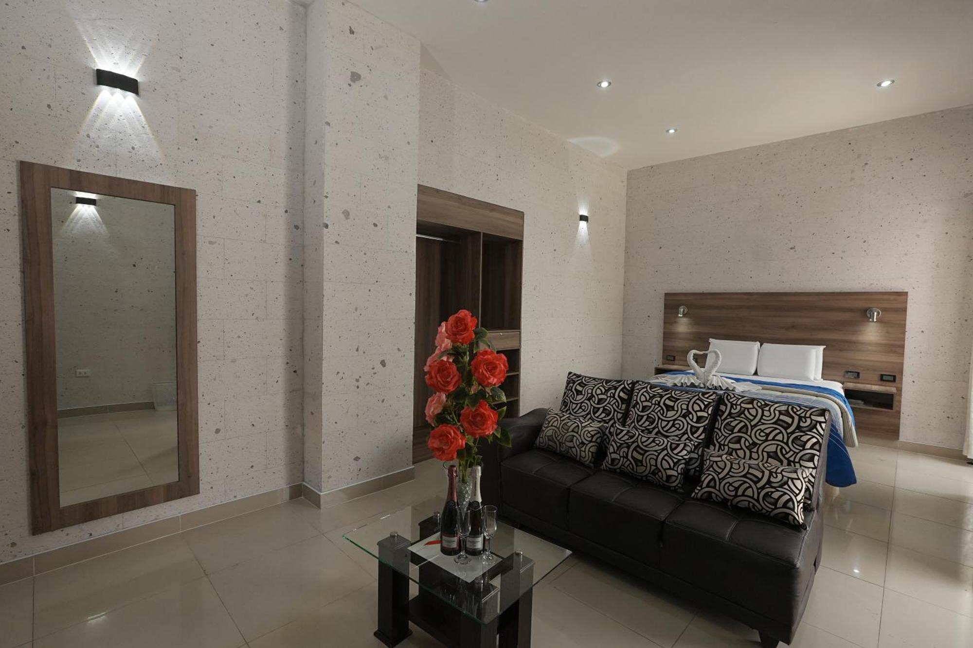 Hoteles Gutierrez Mansion อาเรกิปา ภายนอก รูปภาพ